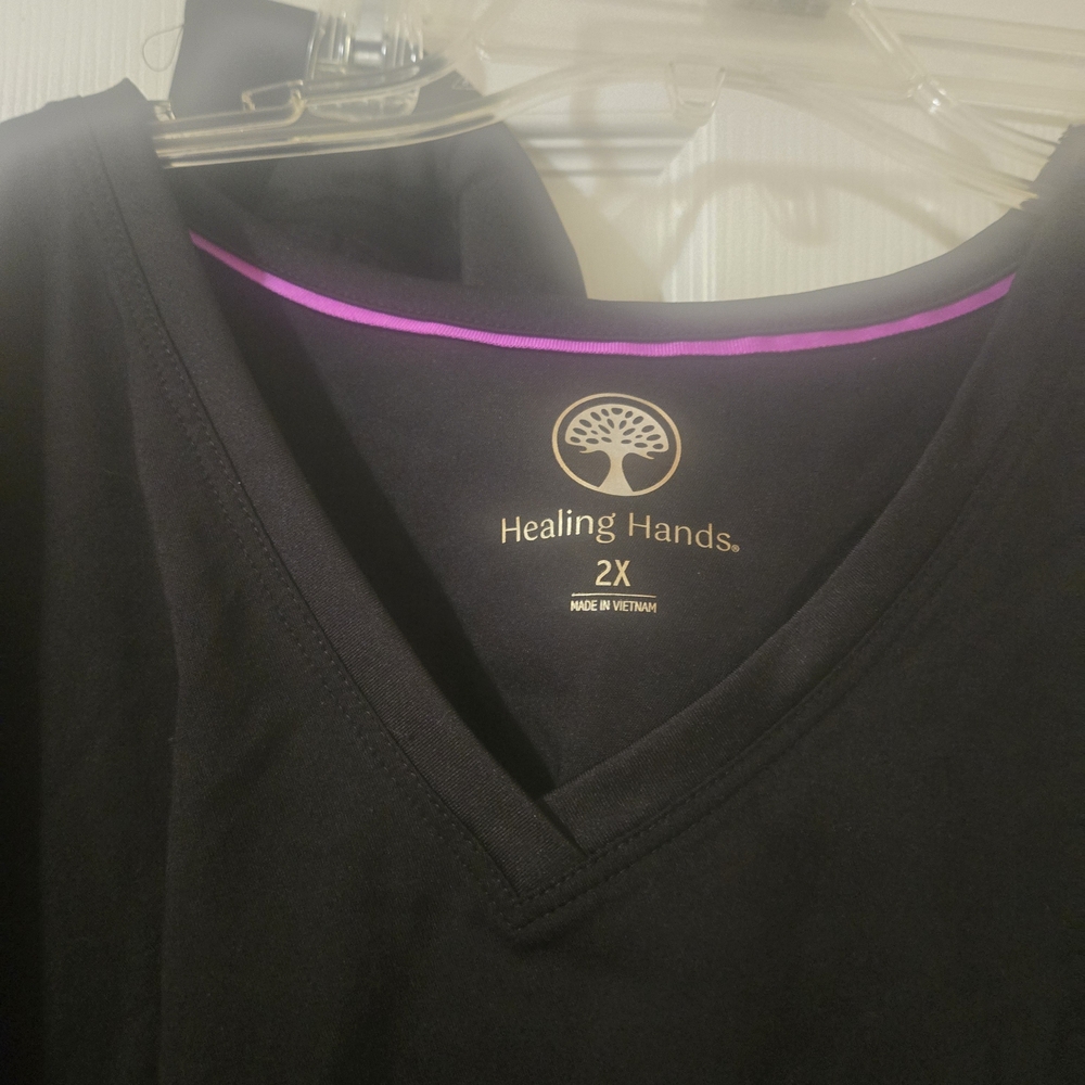 Healing Hands Women's Black V-Neck Scrubs And Pants - 2X